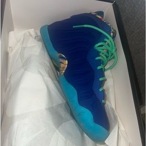 Nike Foamposites 4.5 kids light worn
